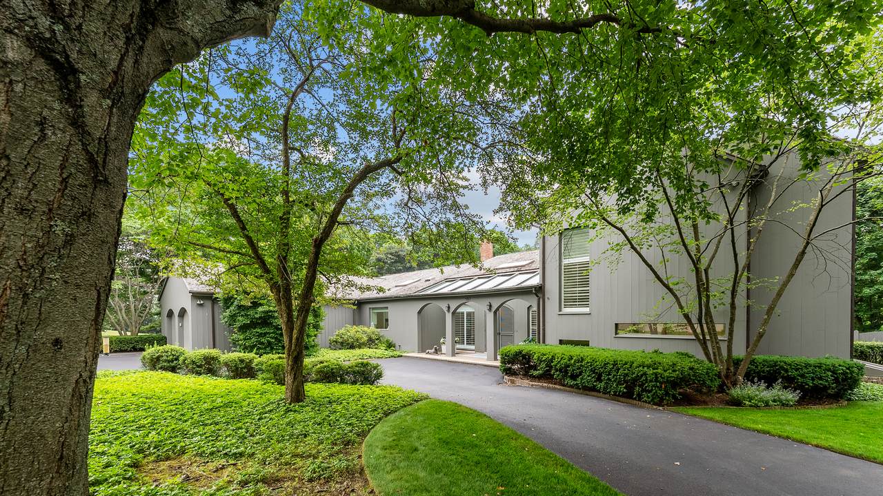 107 Mayflower Road - Photo 1