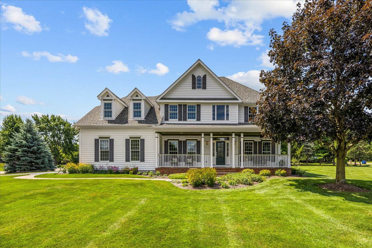 4N796 West Woods Court - Photo 1
