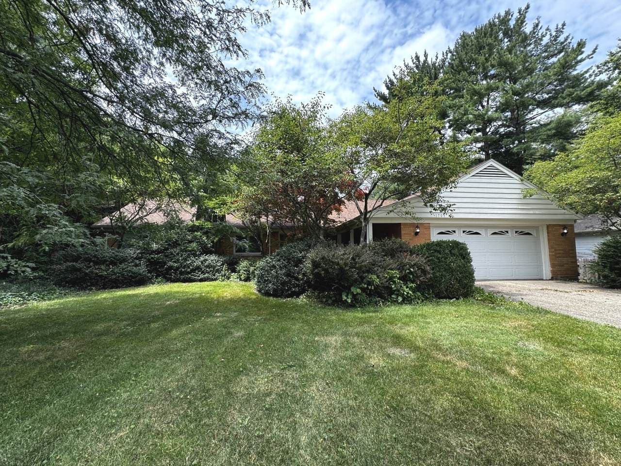 1709 Vine Street - Photo 1