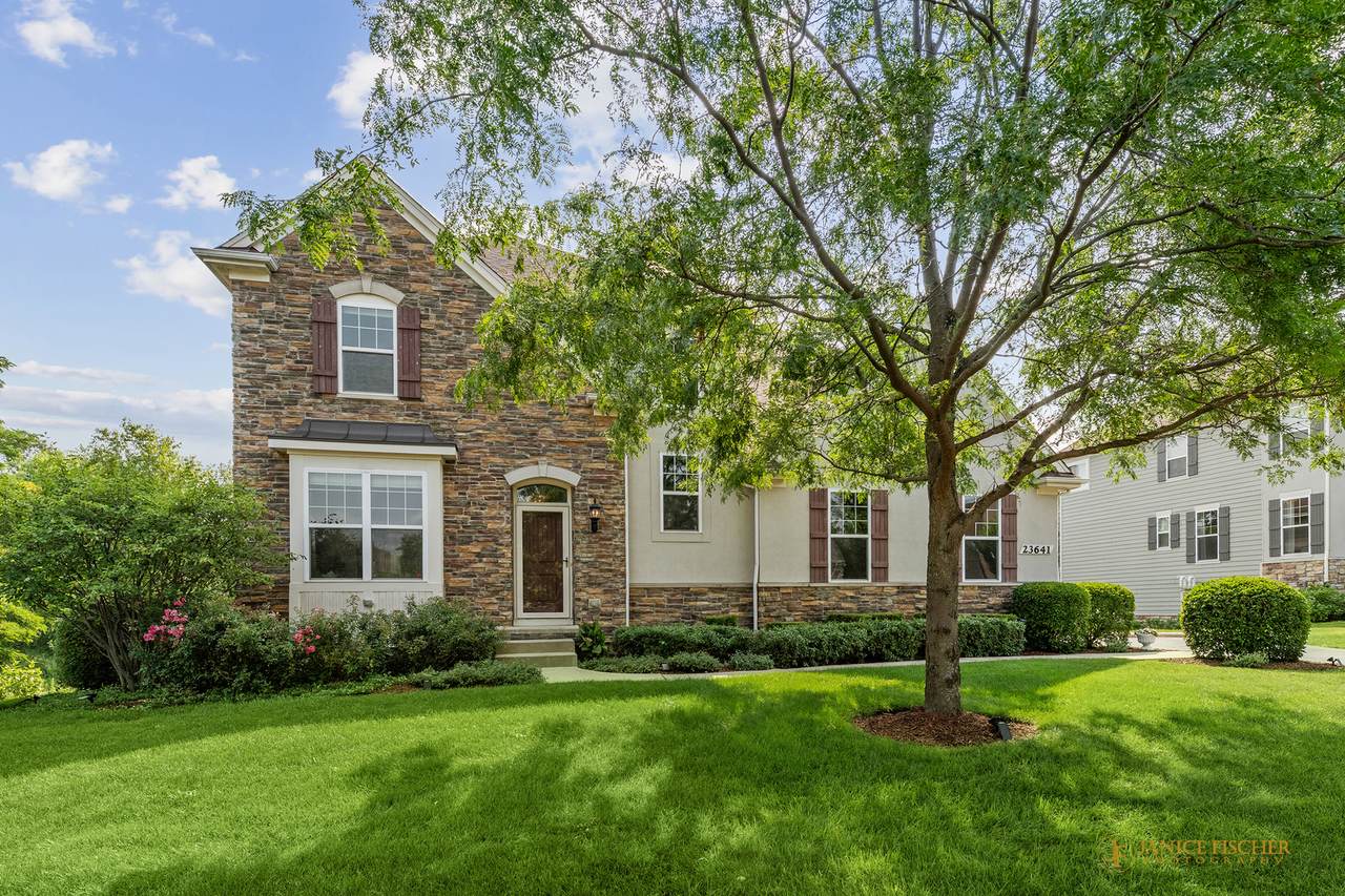 23641 Sanctuary Club Drive - Photo 1