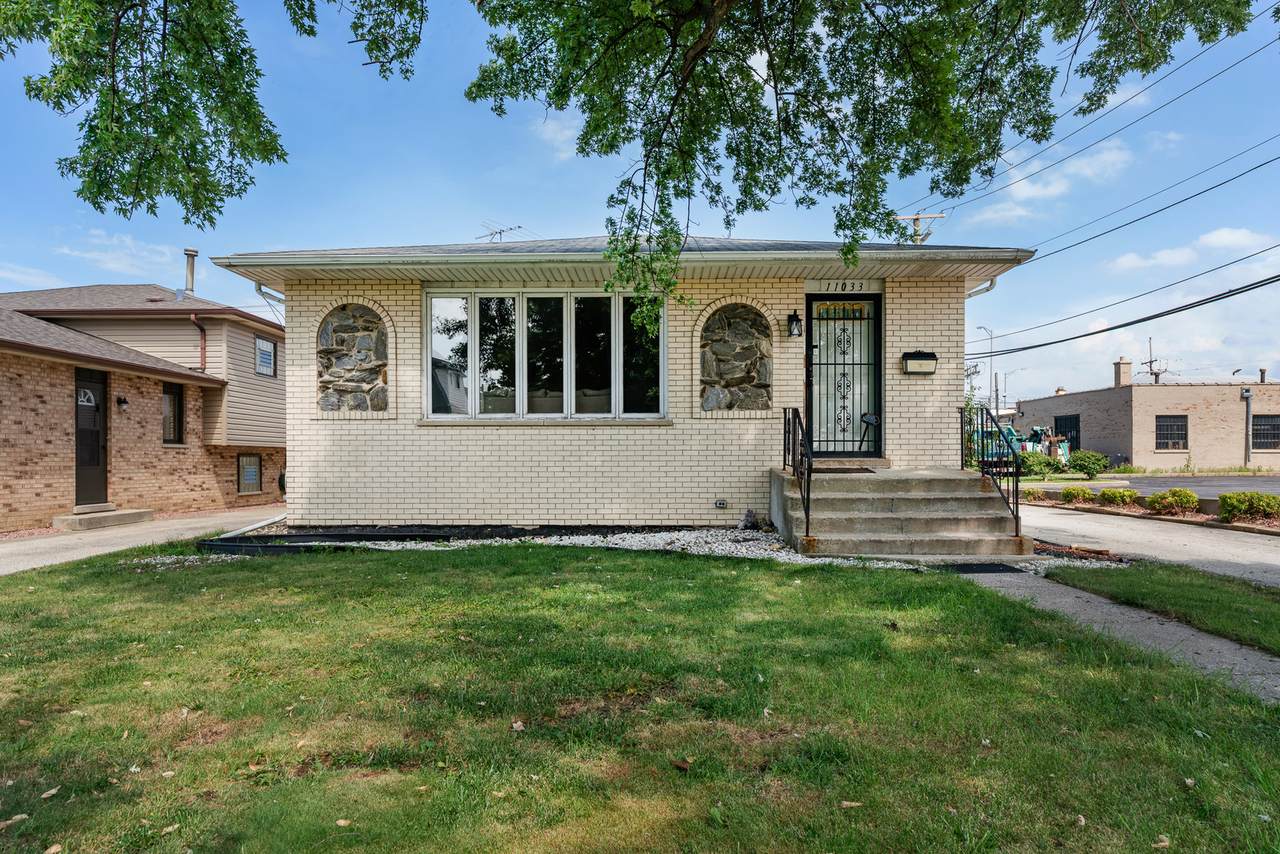 11033 Parkside Avenue - Photo 1