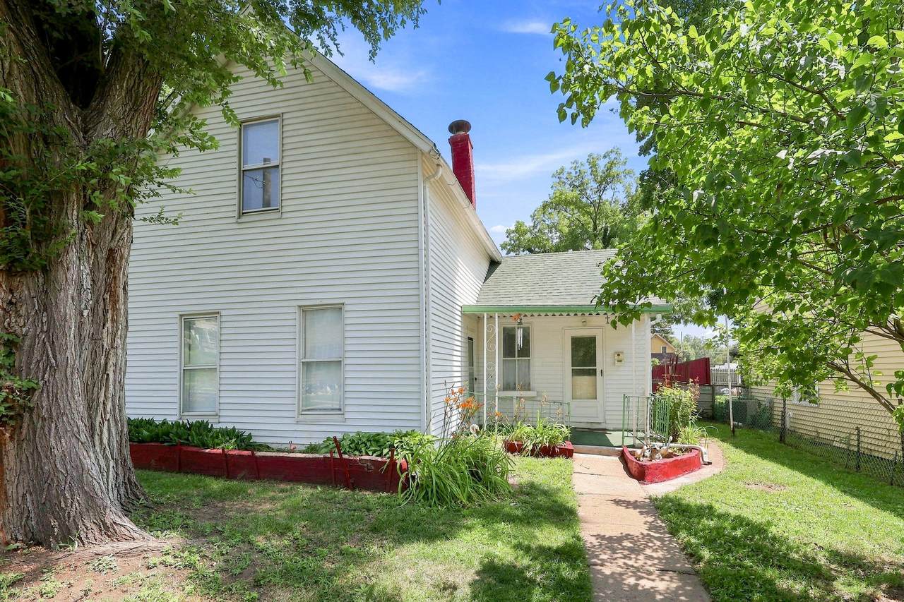 621 Oak Street - Photo 1