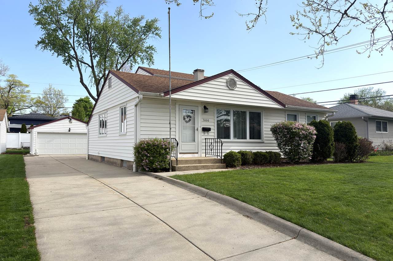 3000 Starling Lane - Photo 1