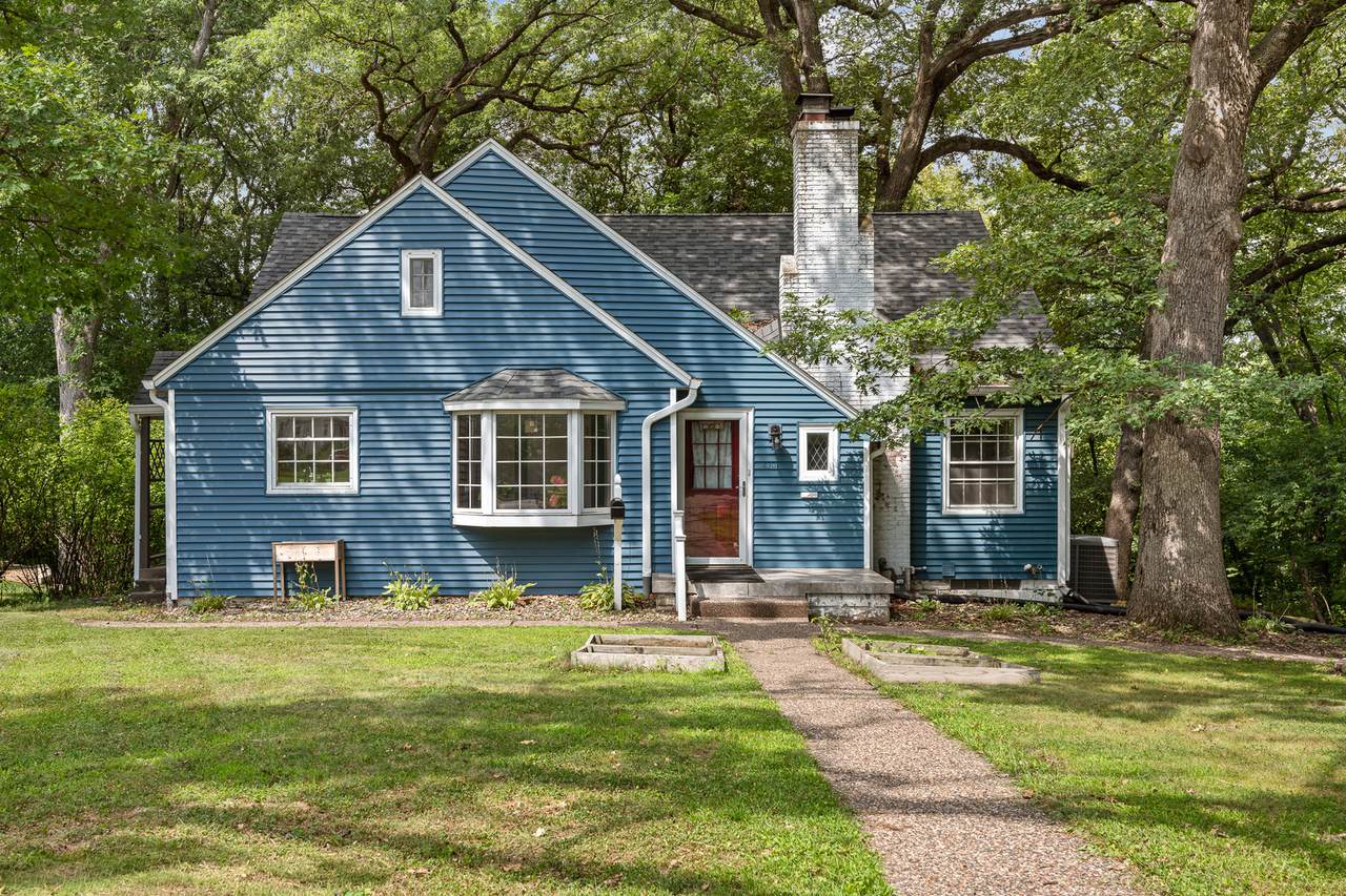 2301 15th Avenue - Photo 1
