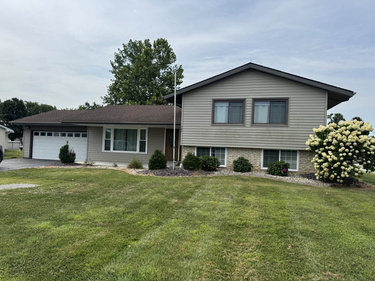 507 Jefferson Avenue - Photo 1