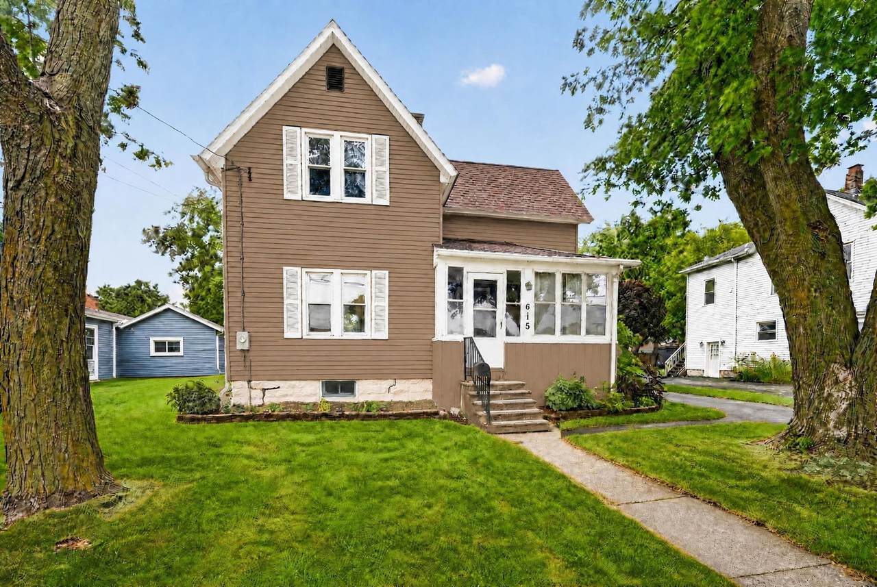 615 14th Street - Photo 1