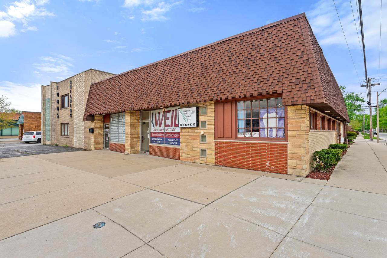 10004 Kedzie Avenue - Photo 1