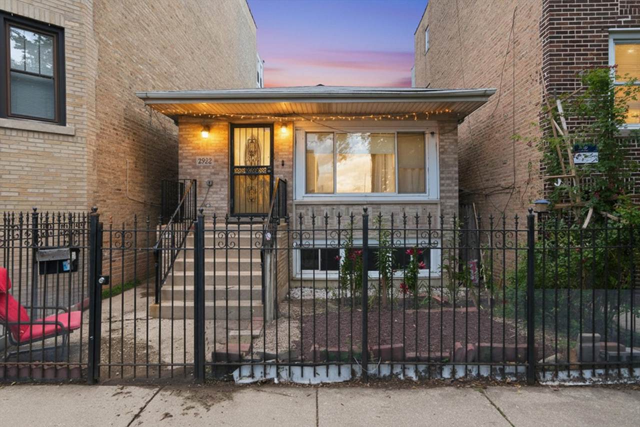 2922 Nelson Street - Photo 1