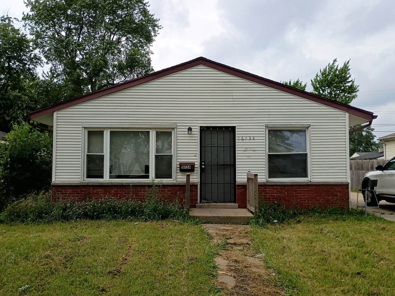 16134 Justine Street - Photo 1