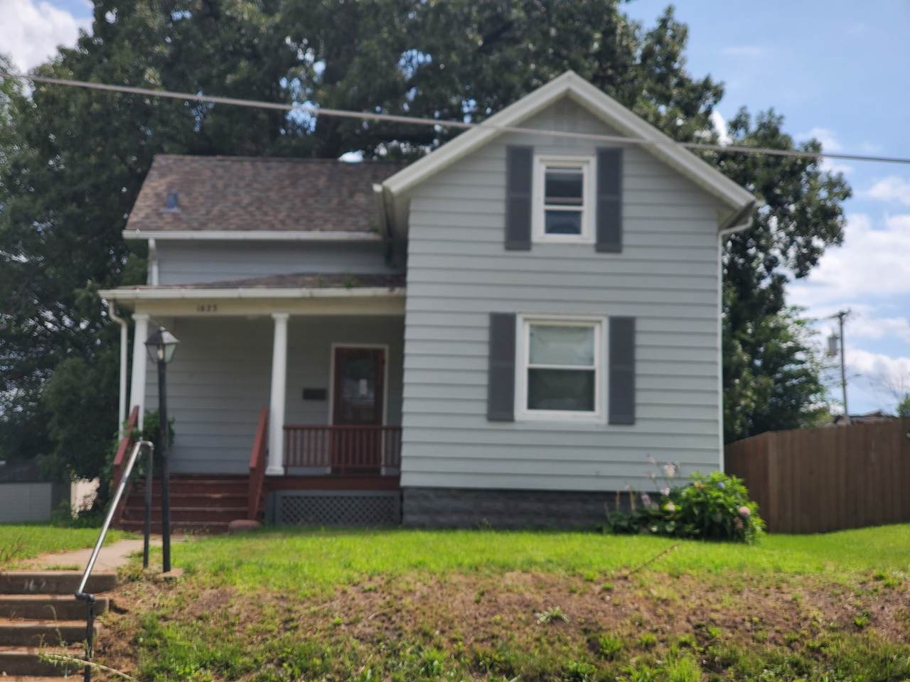 1623 Pleasant Street - Photo 1
