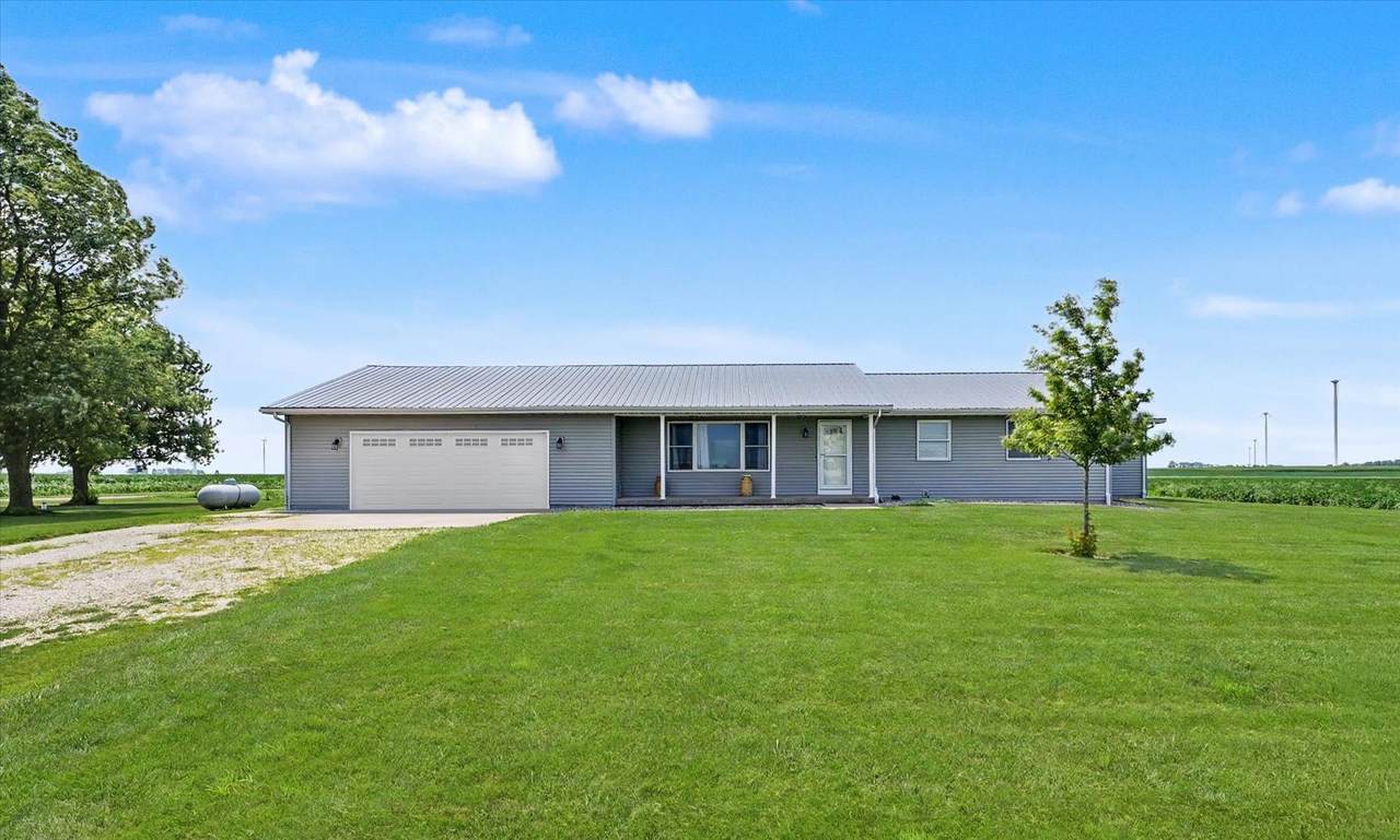 2499 County Road 2600 - Photo 1