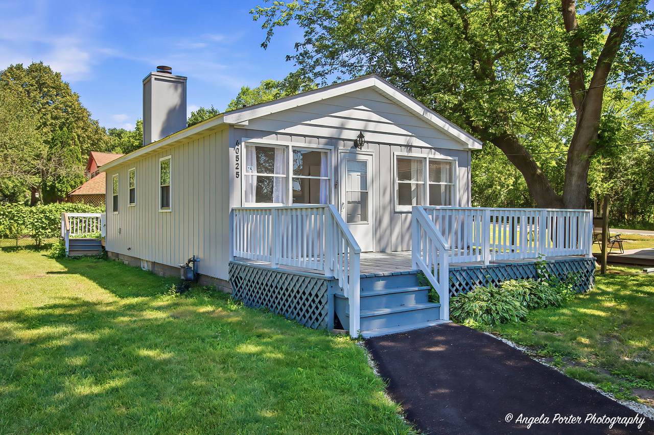 40525 Marcus Street - Photo 1