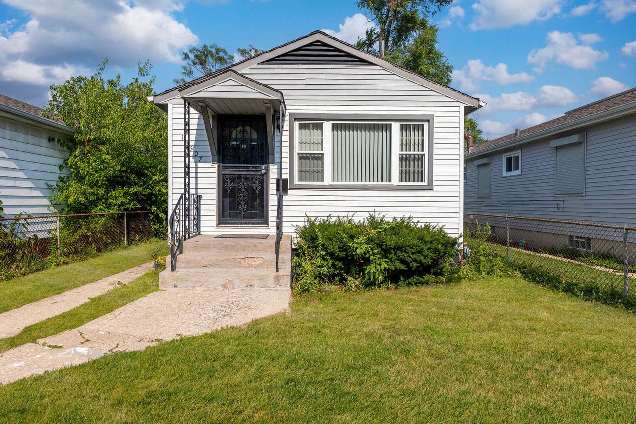 14907 Winchester Avenue - Photo 1
