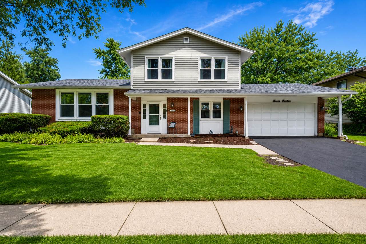716 Dorchester Drive - Photo 1