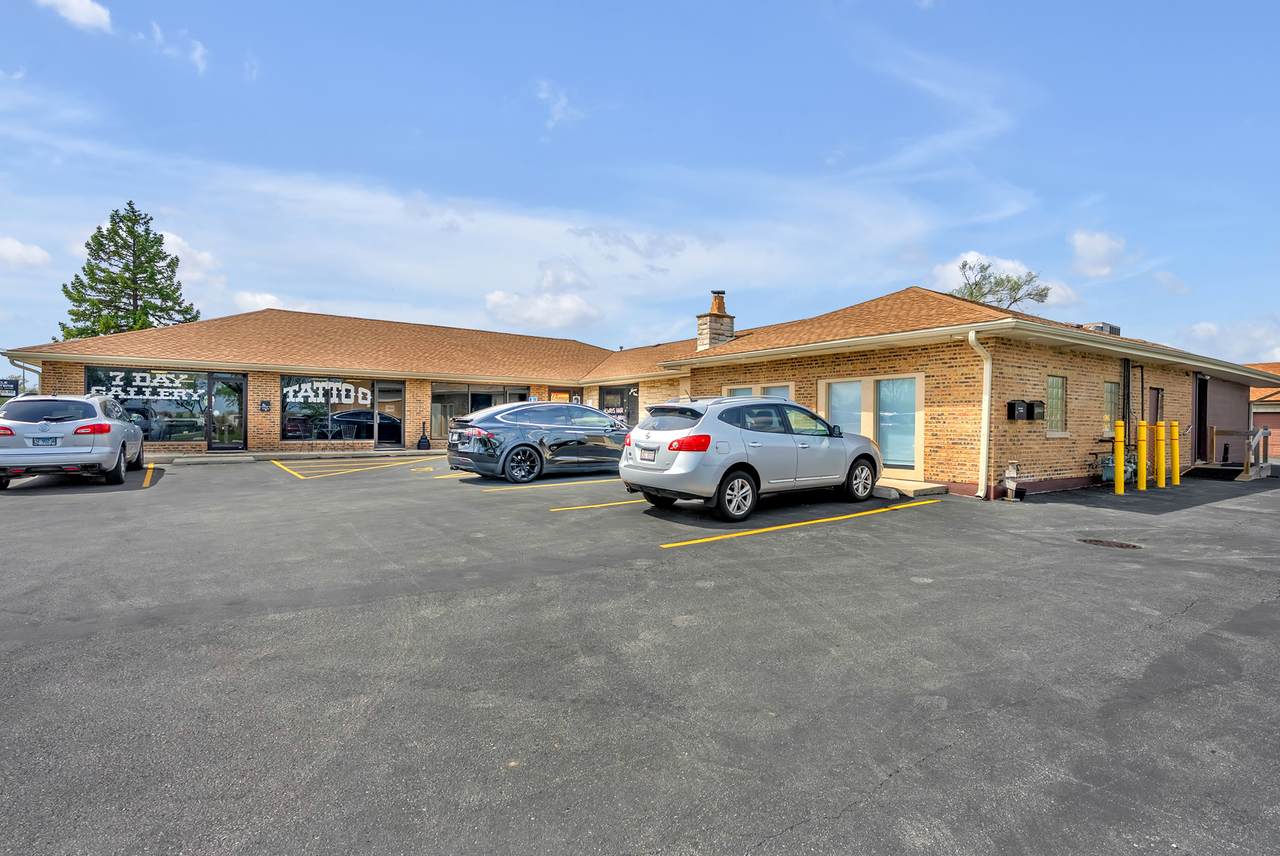 6000 159th Street - Photo 1