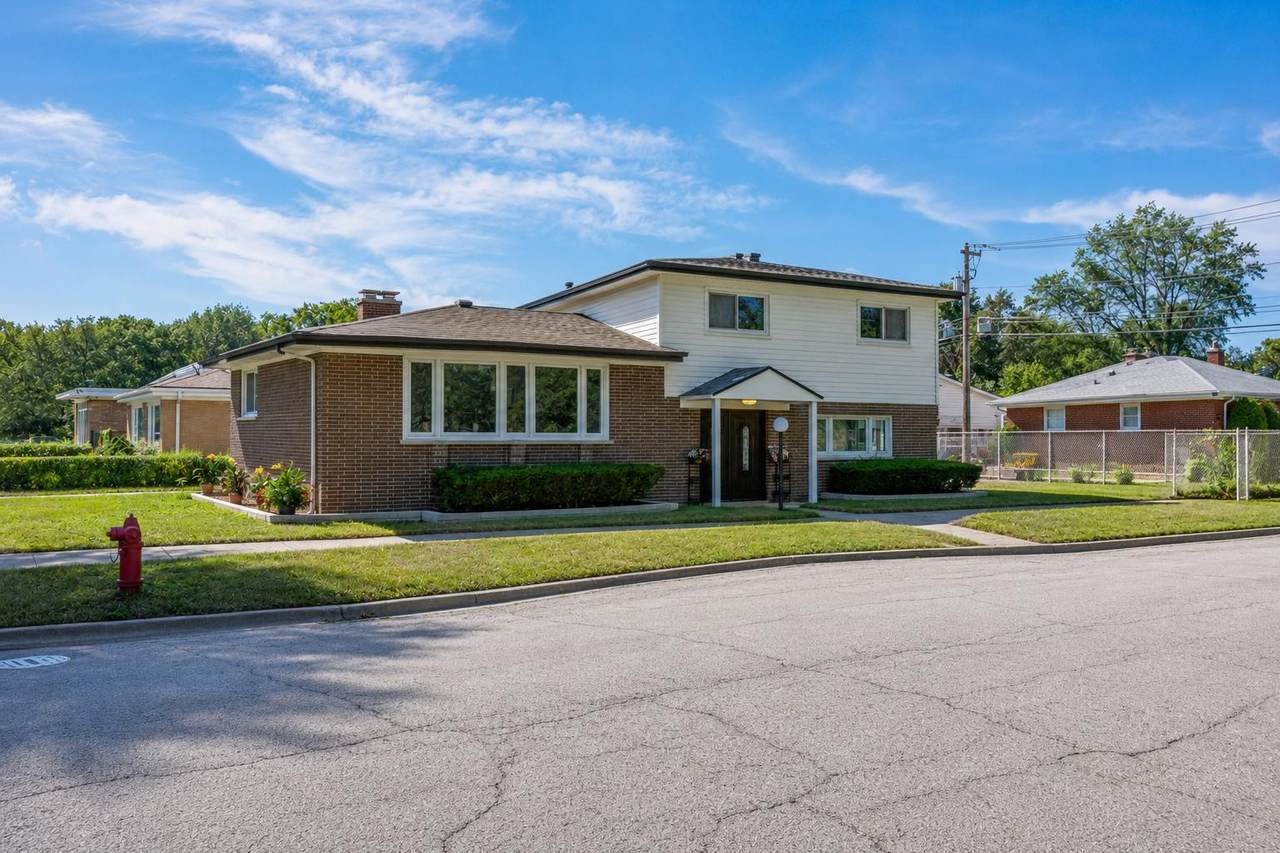 7600 Lowell Avenue - Photo 1