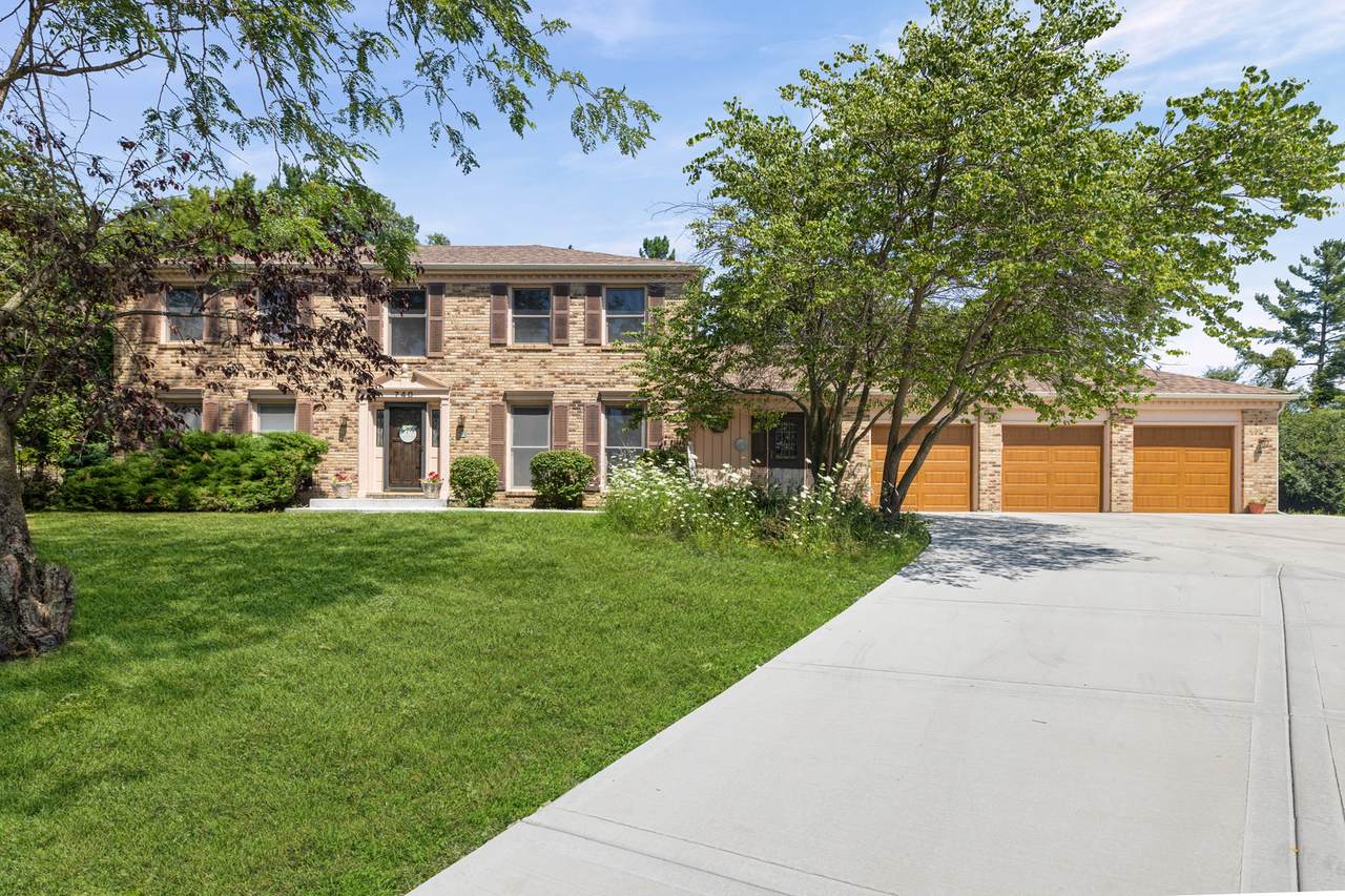 740 Cambridge Drive - Photo 1