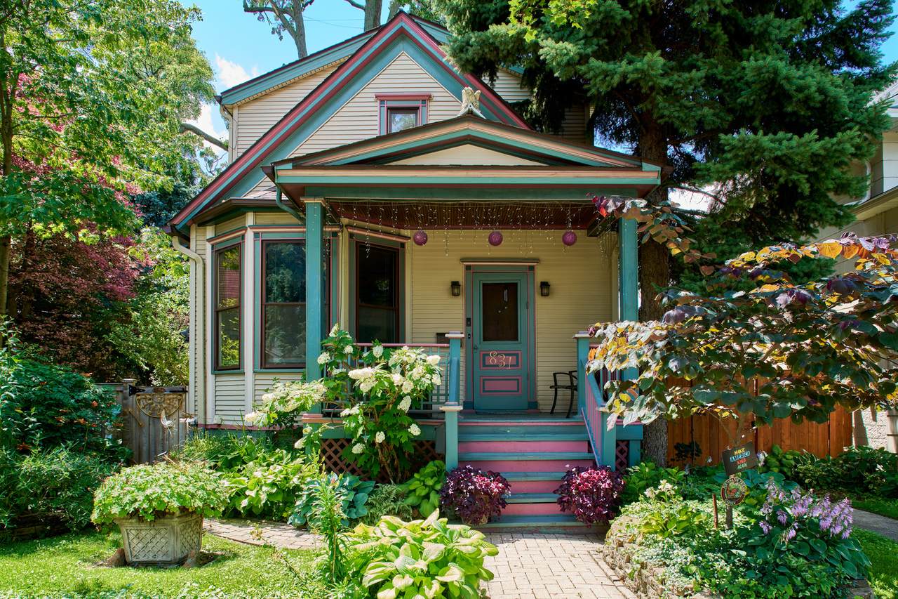 831 Circle Avenue - Photo 1