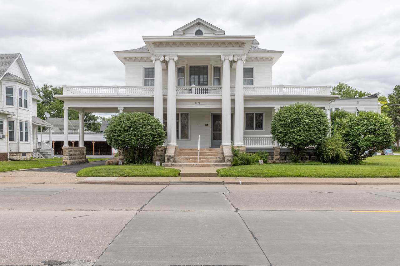 1440 12th Street - Photo 1