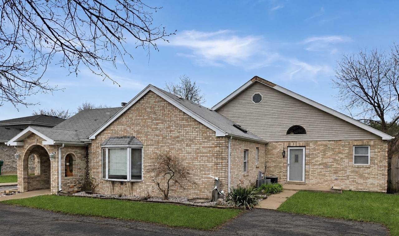 16621 84th Avenue - Photo 1