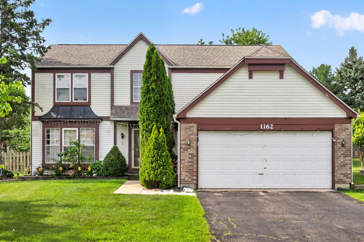 1162 Hyannis Circle - Photo 1