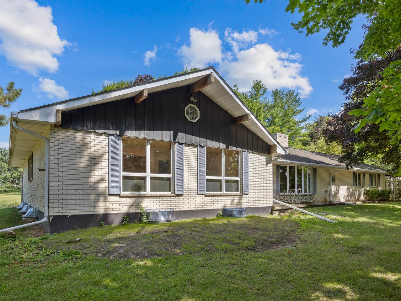 707 Olbrich Road - Photo 1