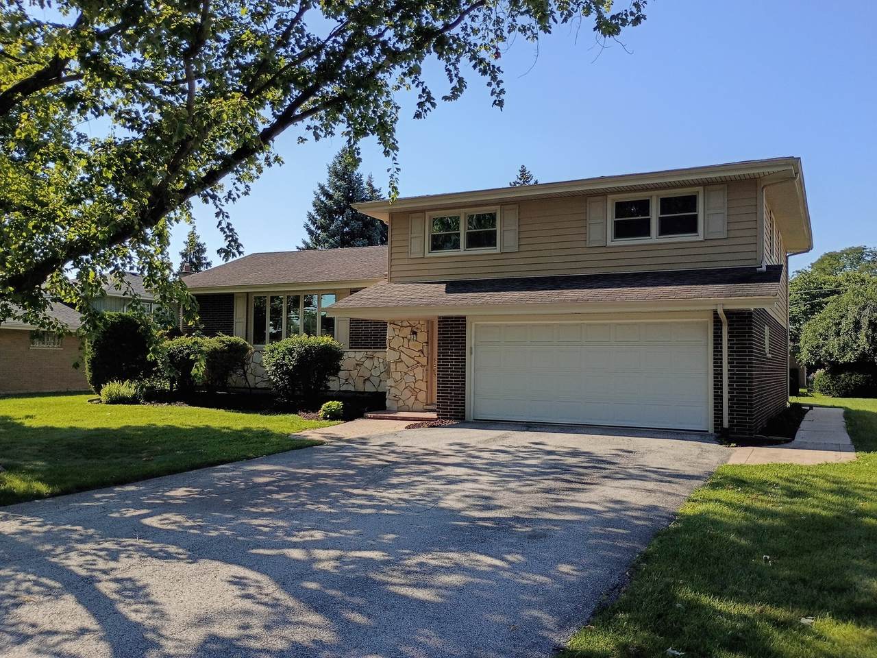 6111 128th Street - Photo 1