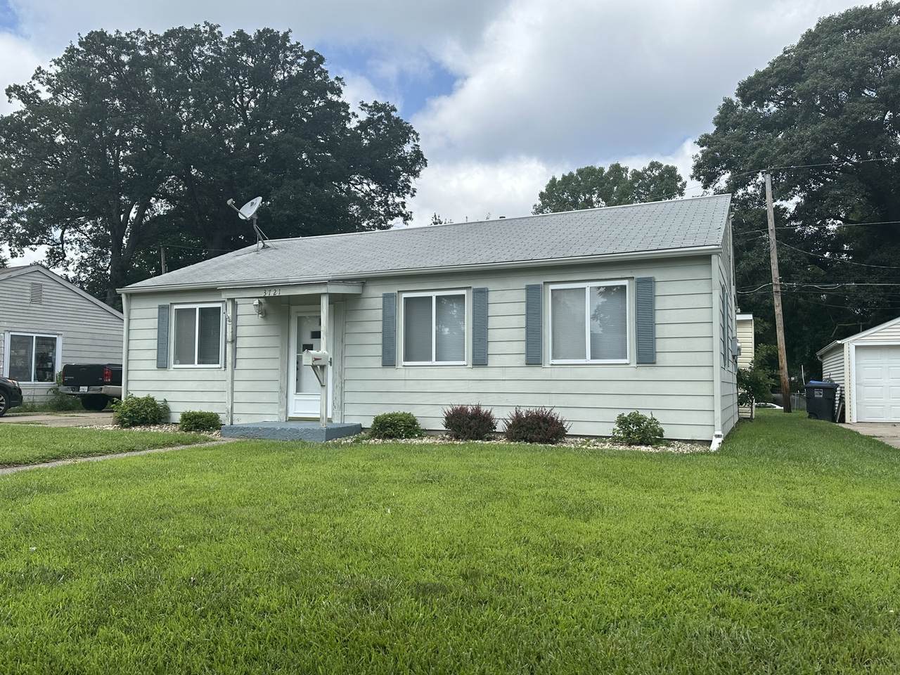 3721 13th Avenue - Photo 1
