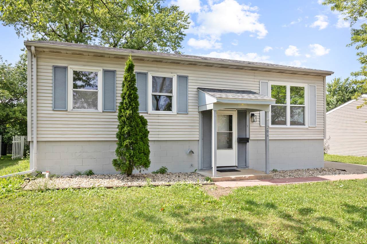 206 Ridge Circle - Photo 1