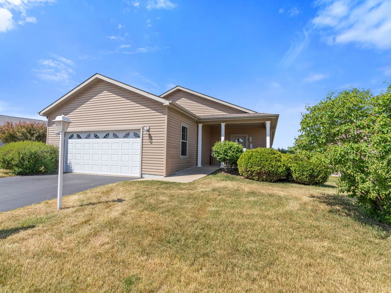 1532 Meadow View Lane - Photo 1