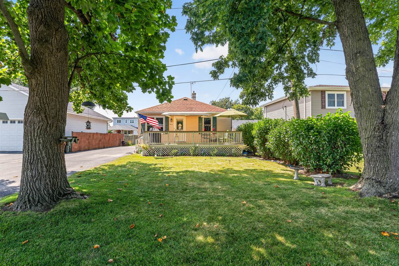 611 Table Street - Photo 1