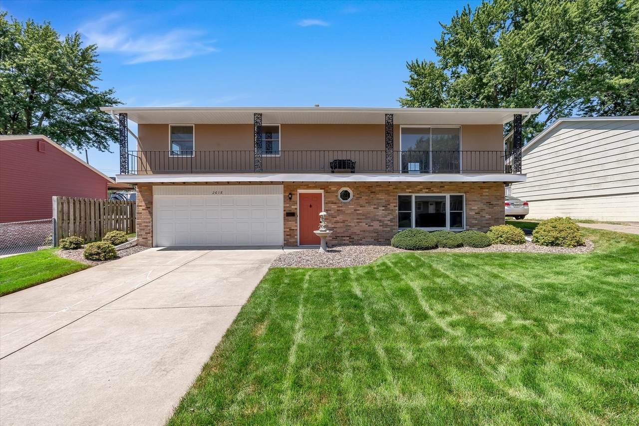 2618 Elsie Avenue - Photo 1