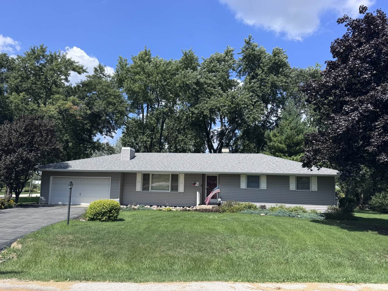 805 Chelsea Street - Photo 1