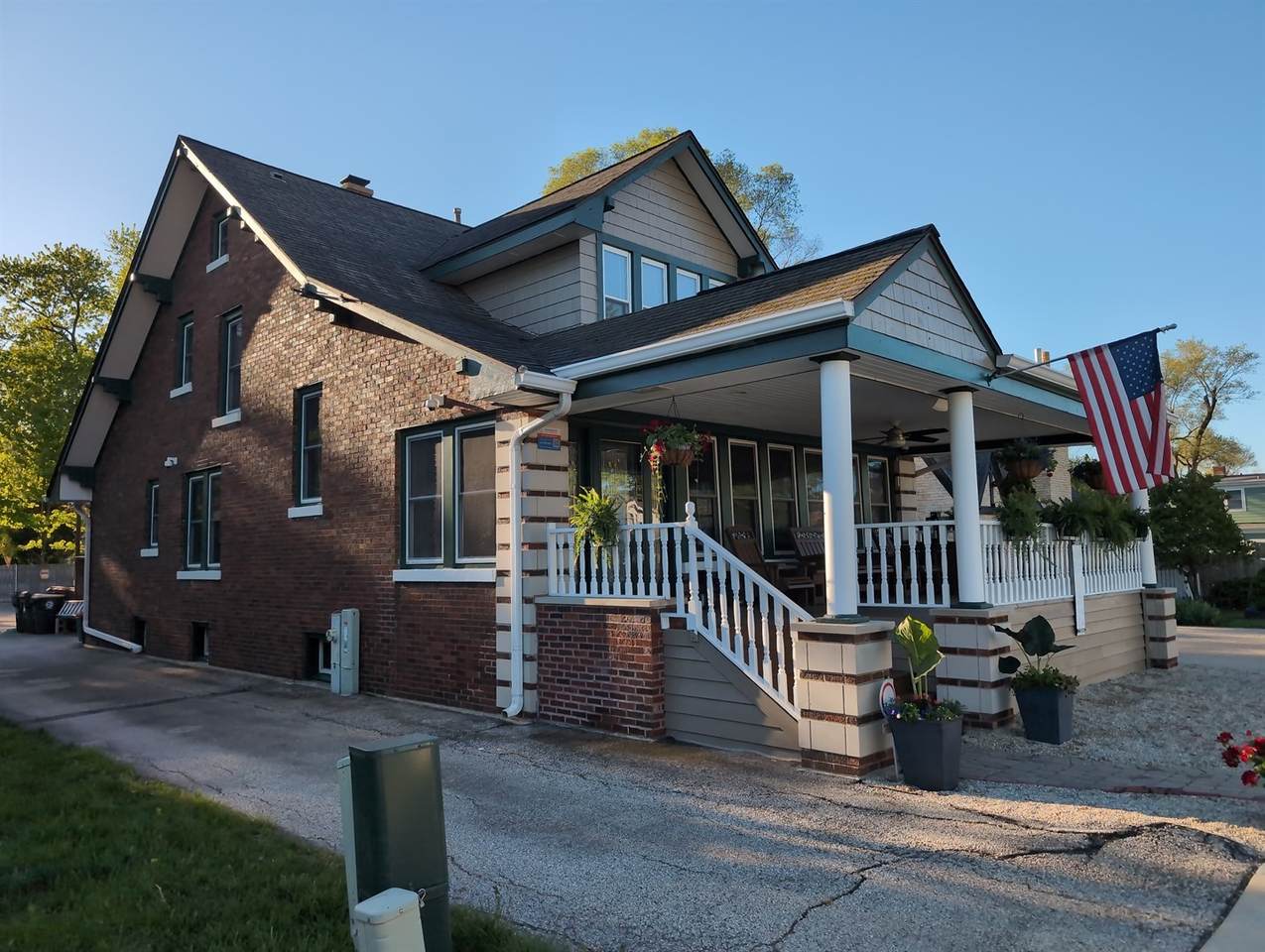 417 Hough Street - Photo 1