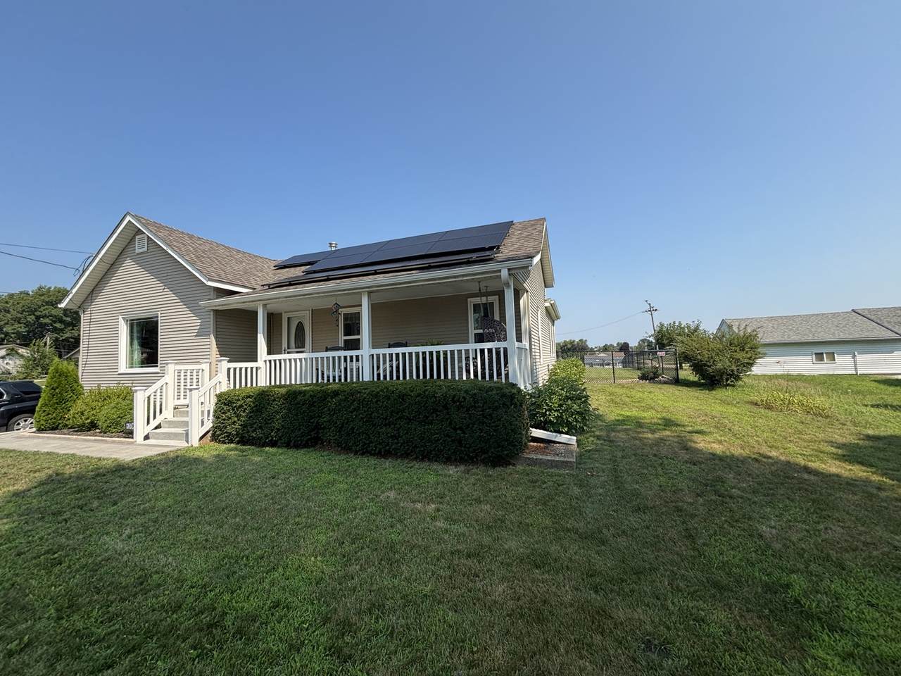 921 7th Avenue - Photo 1
