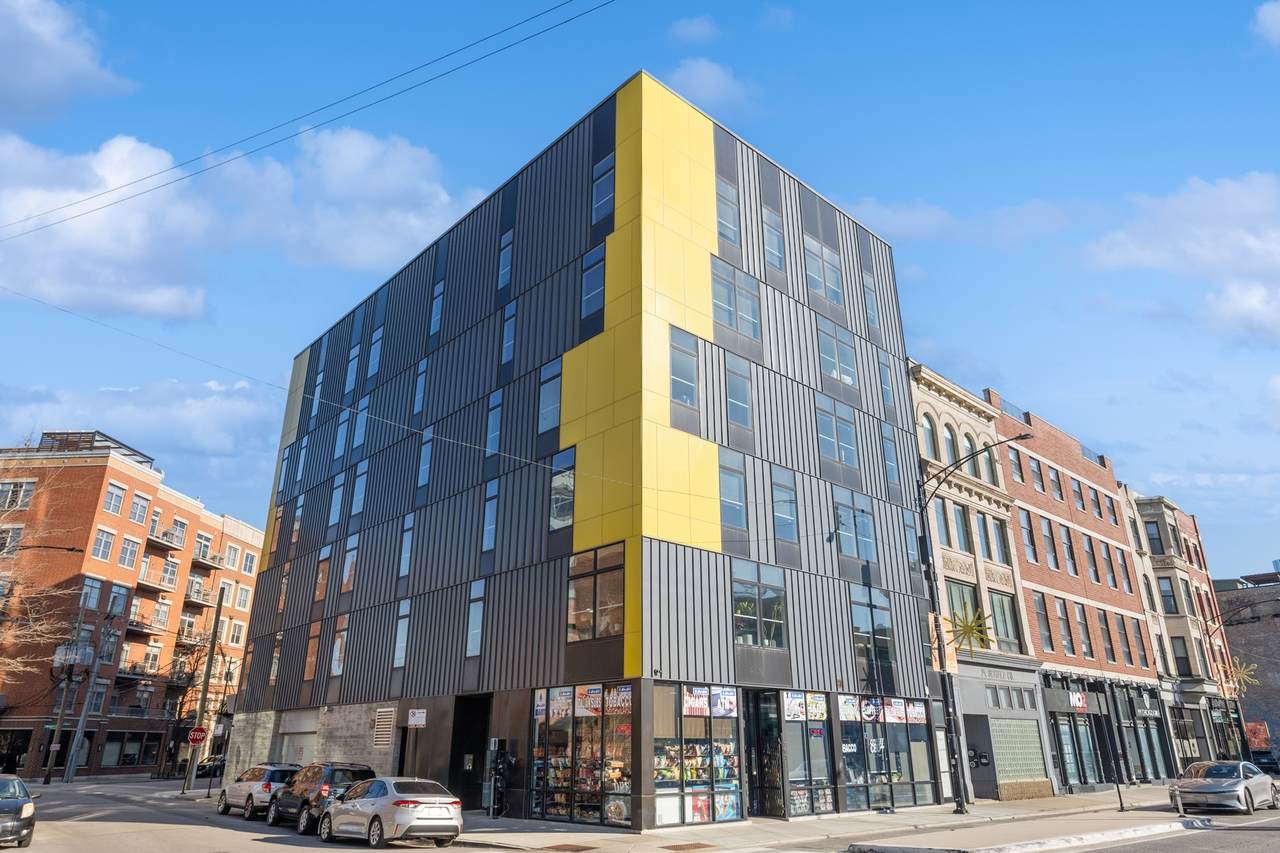 713 Milwaukee Avenue - Photo 1