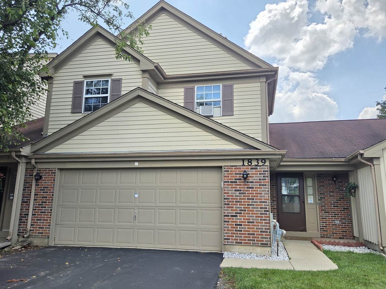 1839 Prentiss Drive - Photo 1