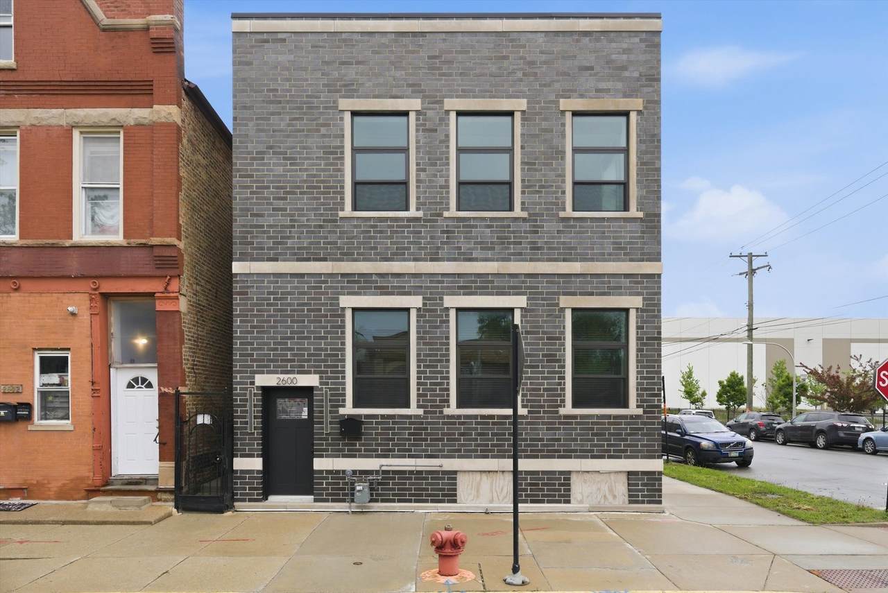 2600 25th Street - Photo 1