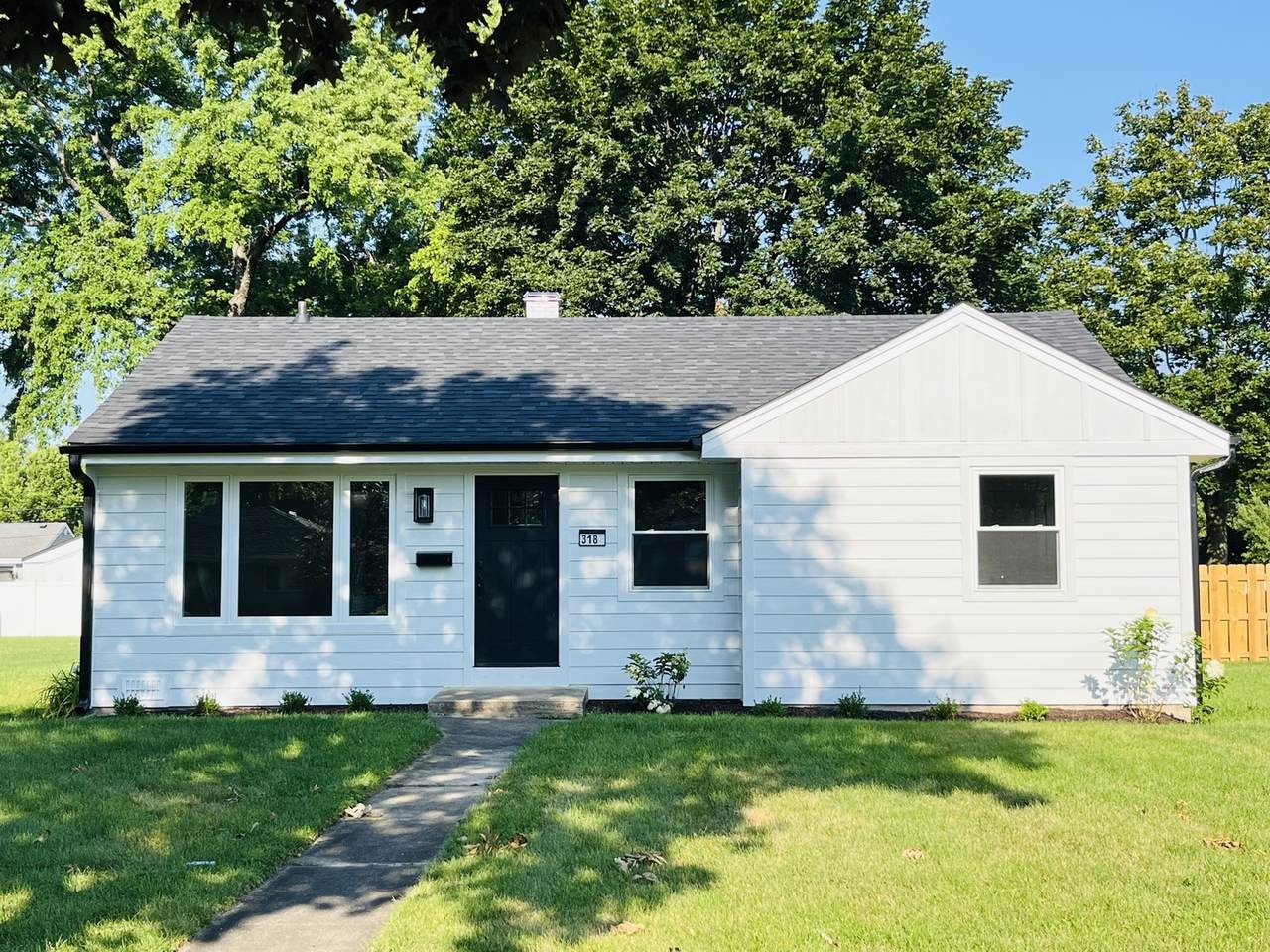 318 Owen Street - Photo 1