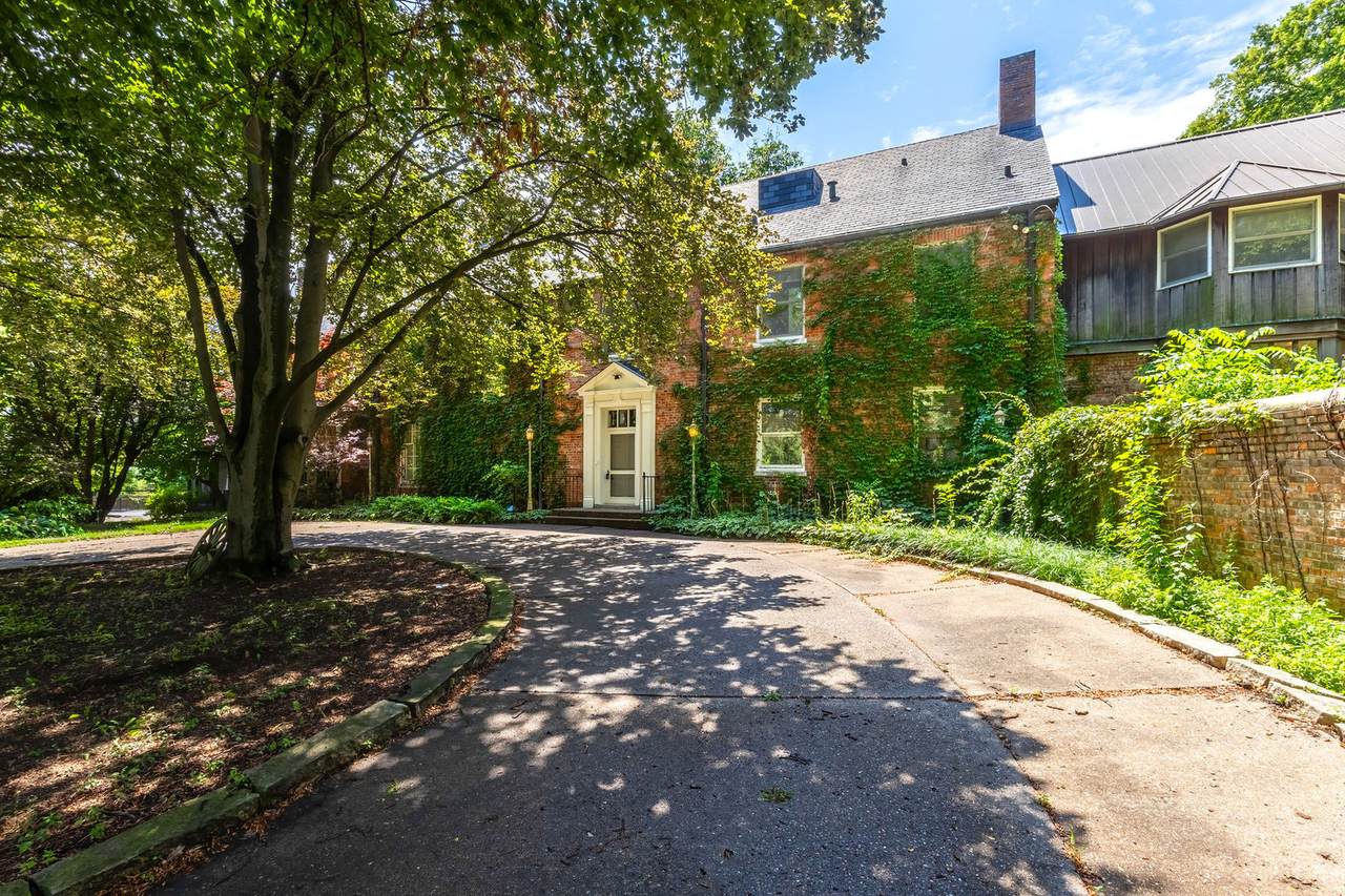 4141 45th Avenue - Photo 1