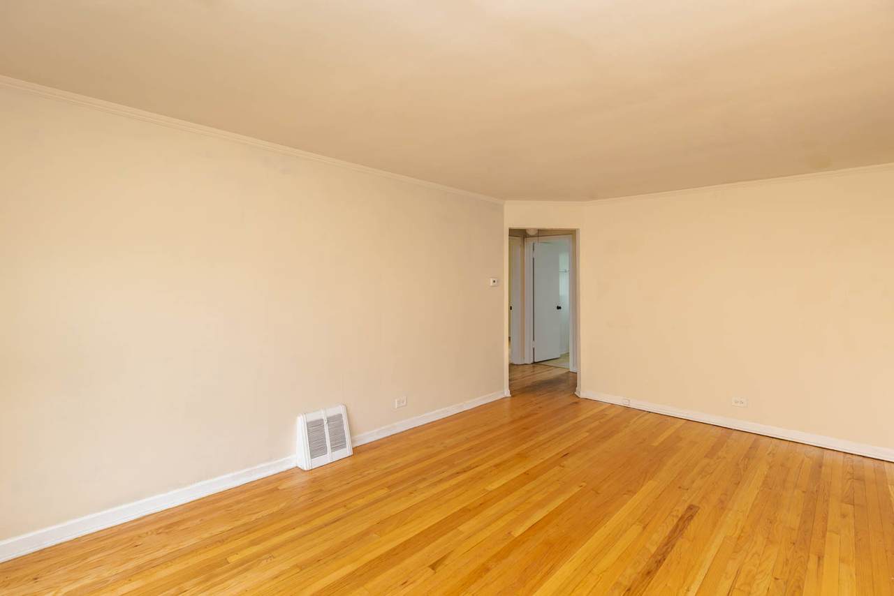 4231 Nelson Street - Photo 1