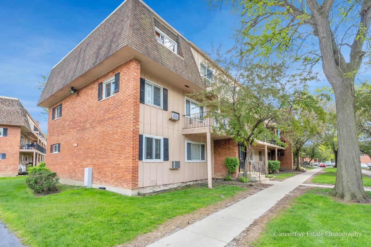 2506 Algonquin Road - Photo 1