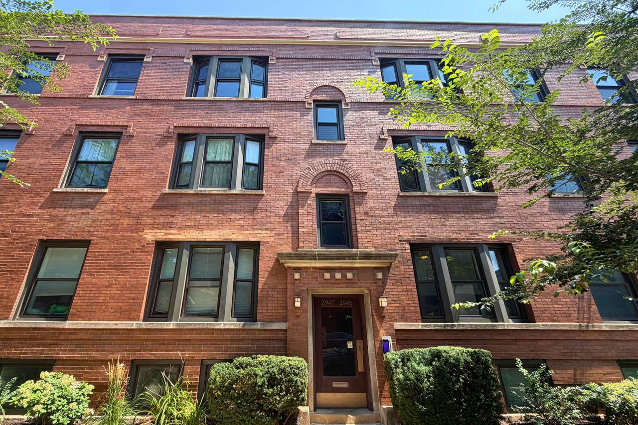 2947 Sheffield Avenue - Photo 1