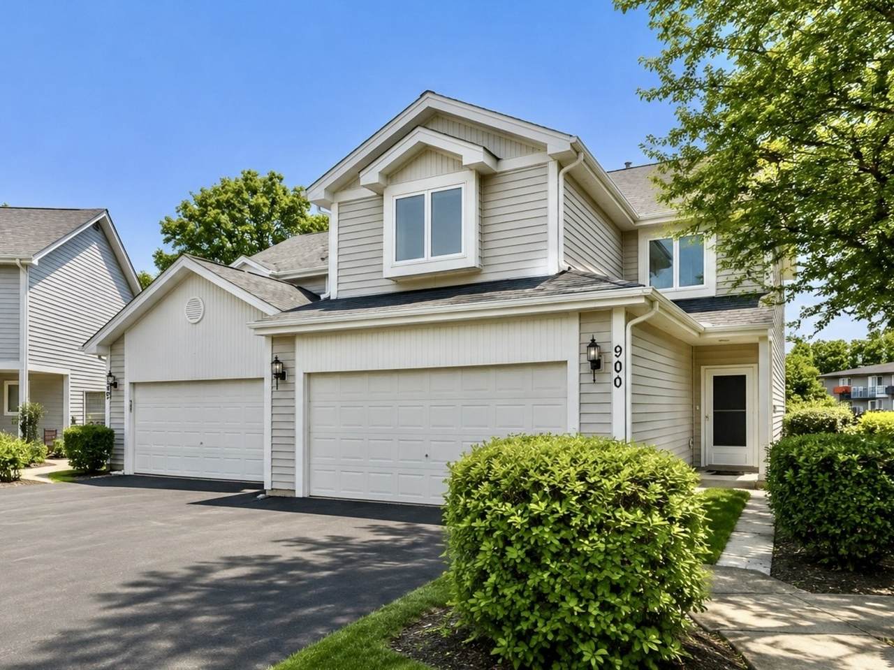 900 Ashley Court - Photo 1