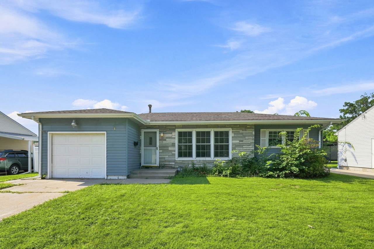 550 28th Avenue - Photo 1