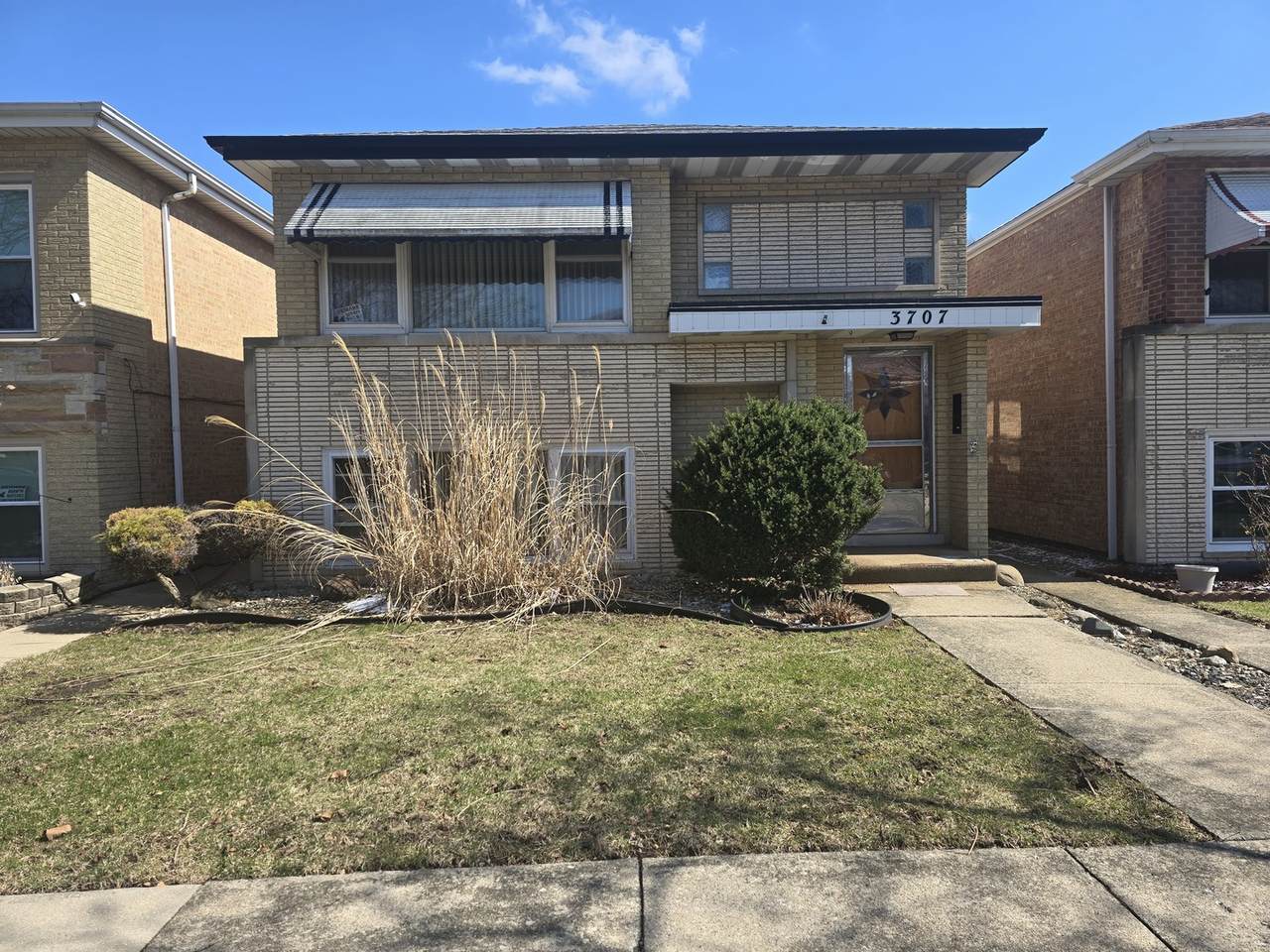 3707 Clarence Avenue - Photo 1