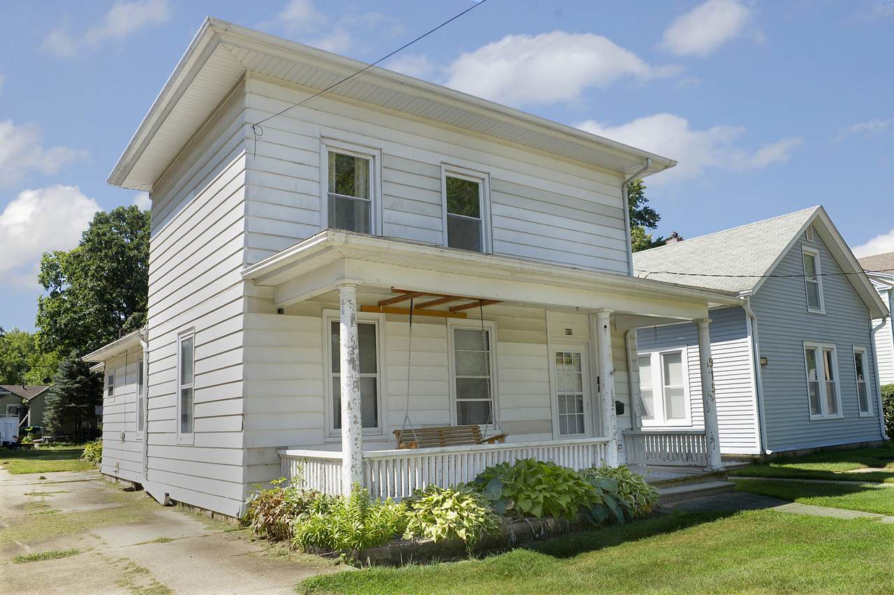 915 Illinois Avenue - Photo 1
