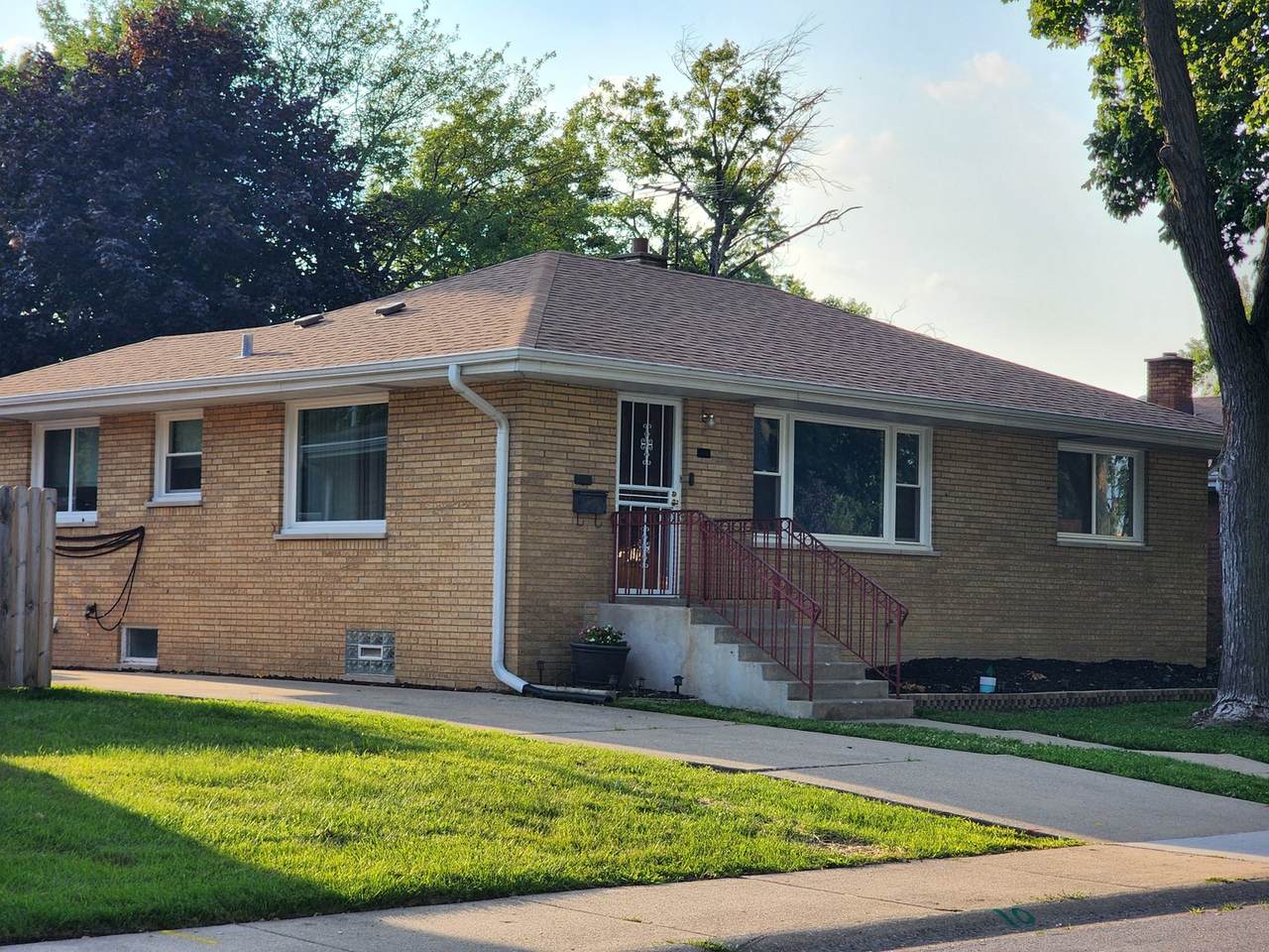 16254 Dobson Avenue - Photo 1