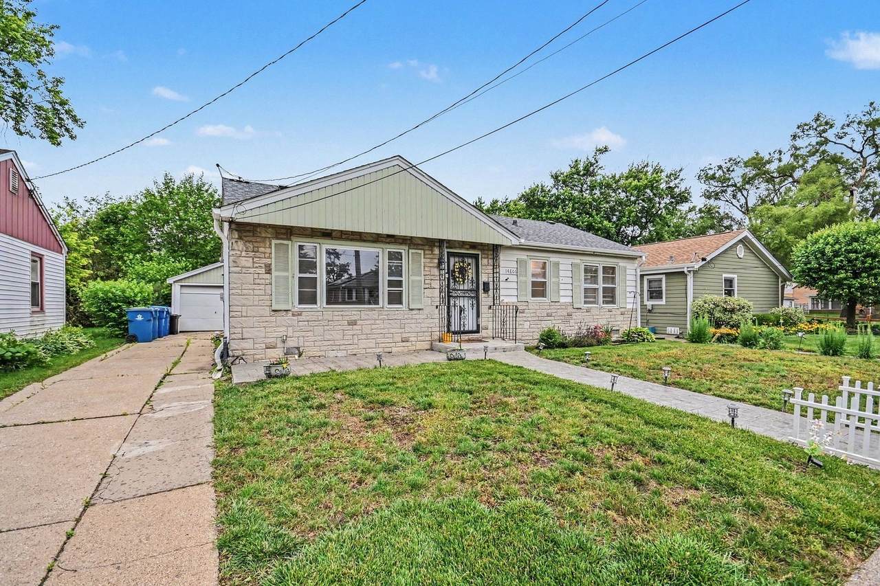 14806 Lawndale Avenue - Photo 1