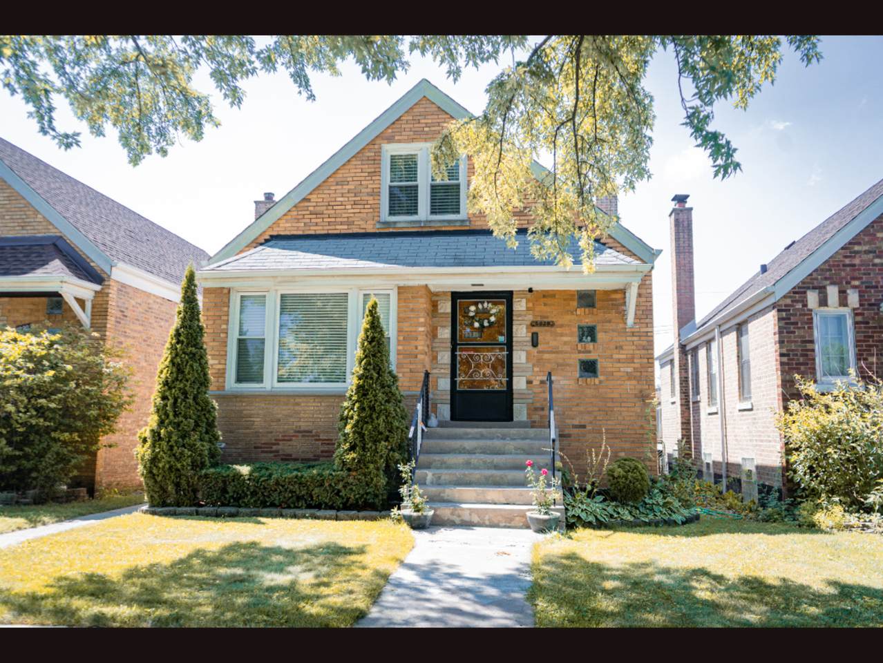 5828 Kilbourn Avenue - Photo 1